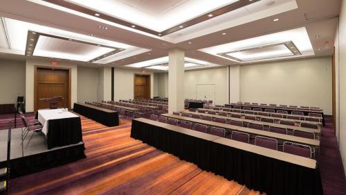 convention_room_3
